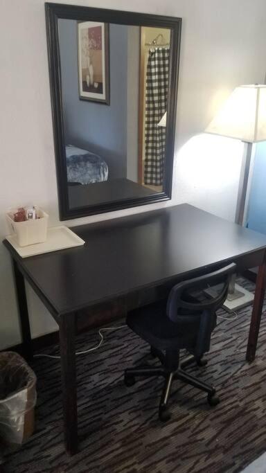 Osu 2 Queen Beds Hotel Room 117 Wi-Fi Стилуотър Екстериор снимка
